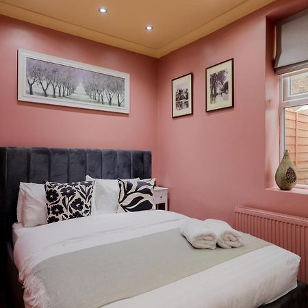 Central Stylish 2-Bed Apartment In London Kültér fotó